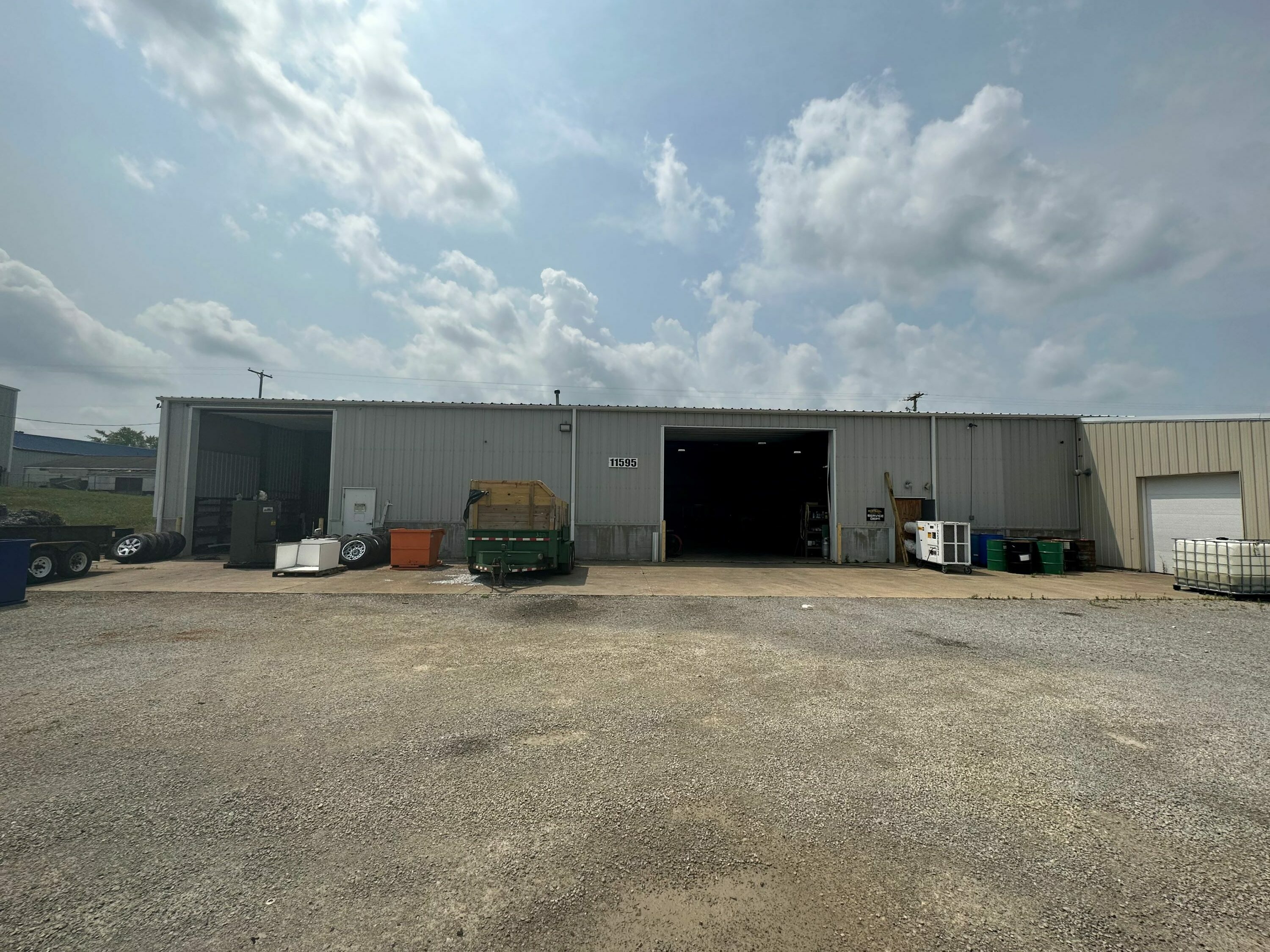 Newly listed:  12,460 SQ.FT. TRUCK REPAIR SHOP/INDUSTRIAL