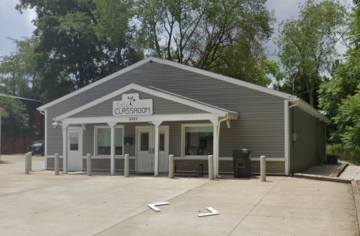 Just listed:  2,400 SQ.FT. CLASS "A" OFFICE/RETAIL BUILDING FOR LEASE